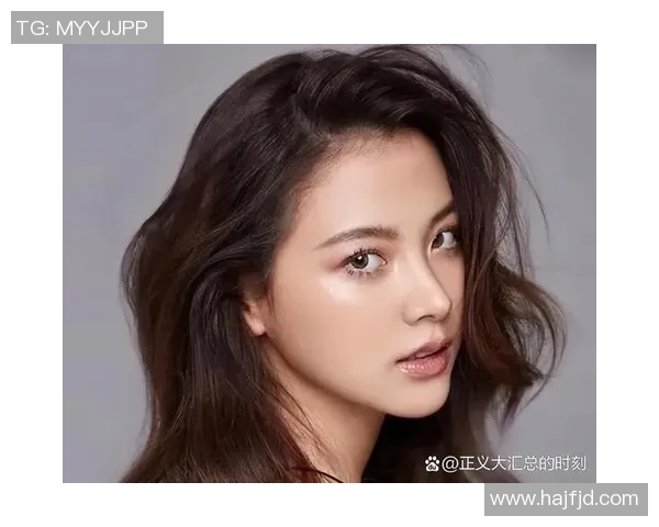足球明星的女友竟是当红女演员两人爱情故事跌宕起伏引发全网热议